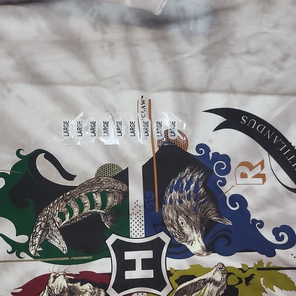 HARRY POTTER WIZARDING WORLD Tan Tie-Dye Hogwarts Short Sleeve Tee Shirt - Picture 2 of 8